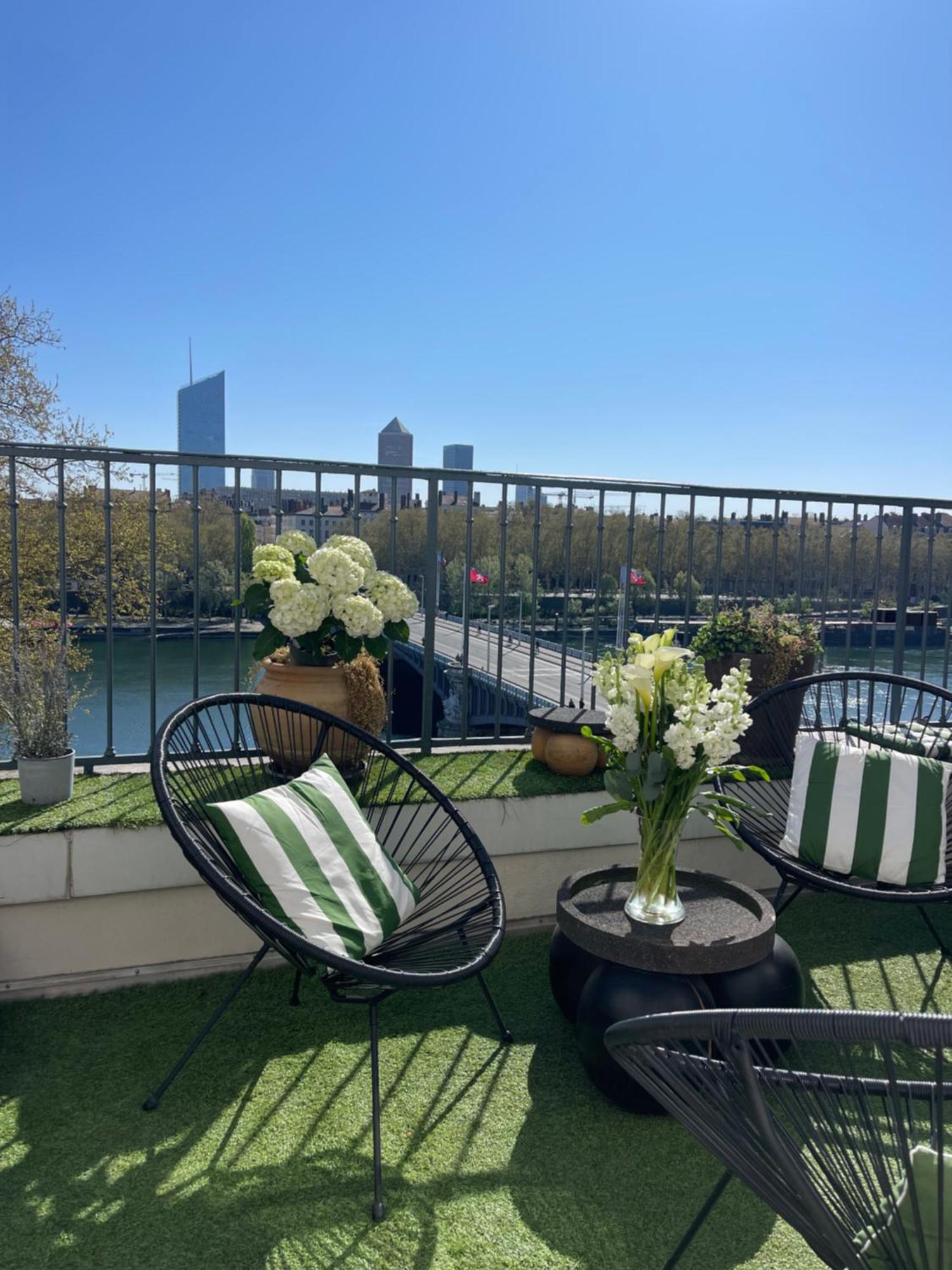 דירות Coeur De Lyon Avec Terrasse Et Jacuzzi מראה חיצוני תמונה